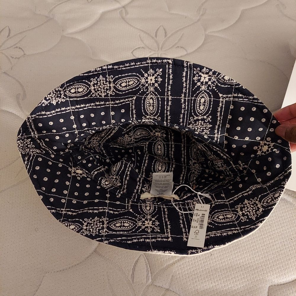 Reversible Quilted Bucket Hat - Picture 6 of 6